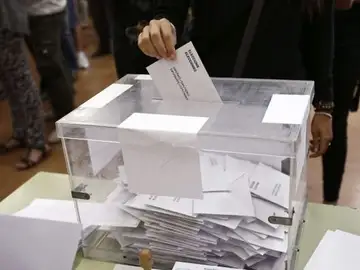 Votante durantes las últimas elecciones catalanas_643x397 Votante durantes las últimas elecciones catalanas_643x397