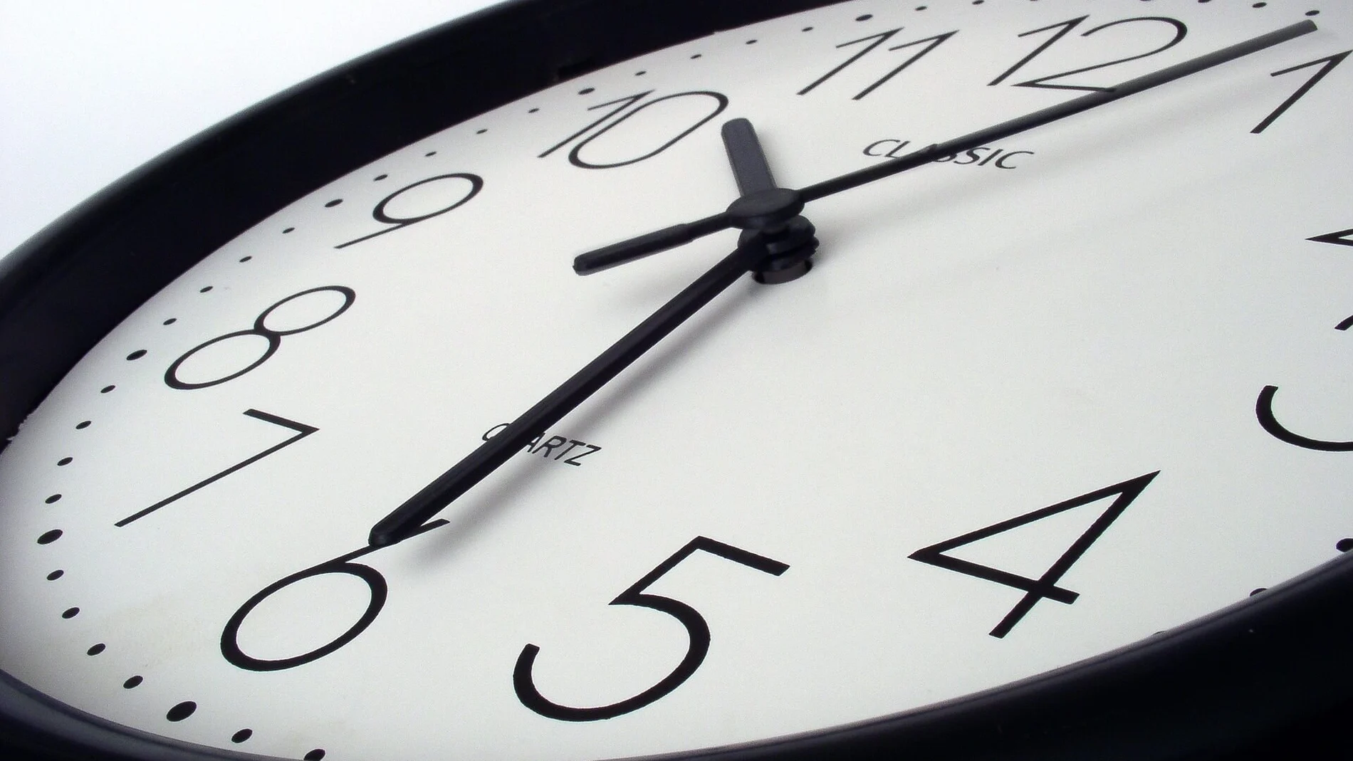 Cambio de hora: Horario de invierno vs horario de verano Cambio de hora: Horario de invierno vs horario de verano