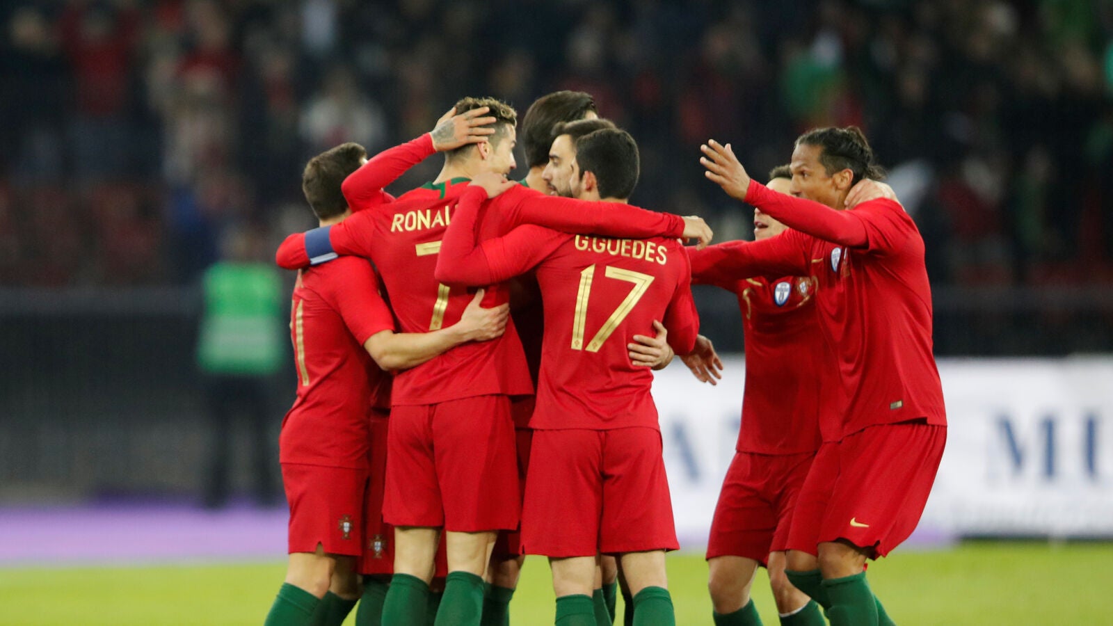 Cristiano rescata a Portugal con dos goles en el descuento ante Egipto