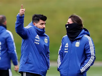 Agüero, en la concentración de Argentina en Manchester Agüero, en la concentración de Argentina en Manchester