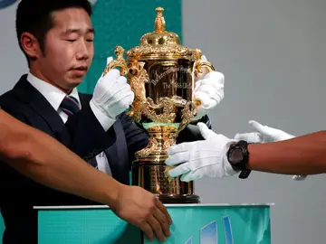 El trofeo de campeón del Mundial de Rugby El trofeo de campeón del Mundial de Rugby