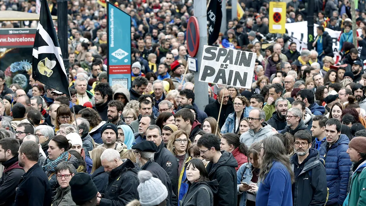 Concentraciones en Barcelona contra la detención de Puigdemont