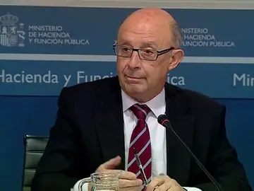 El superávit de los ayuntamientos permite cumplir la meta del déficit en 2017 El superávit de los ayuntamientos permite cumplir la meta del déficit en 2017