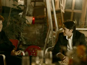 El feliz desenlace de Miguel, Sastre y el resto de la banda El feliz desenlace de Miguel, Sastre y el resto de la banda