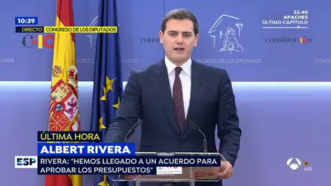 Albert Rivera en rueda de prensa Albert Rivera en rueda de prensa