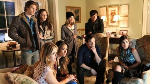 Parejas de 'Pretty Little Liars'