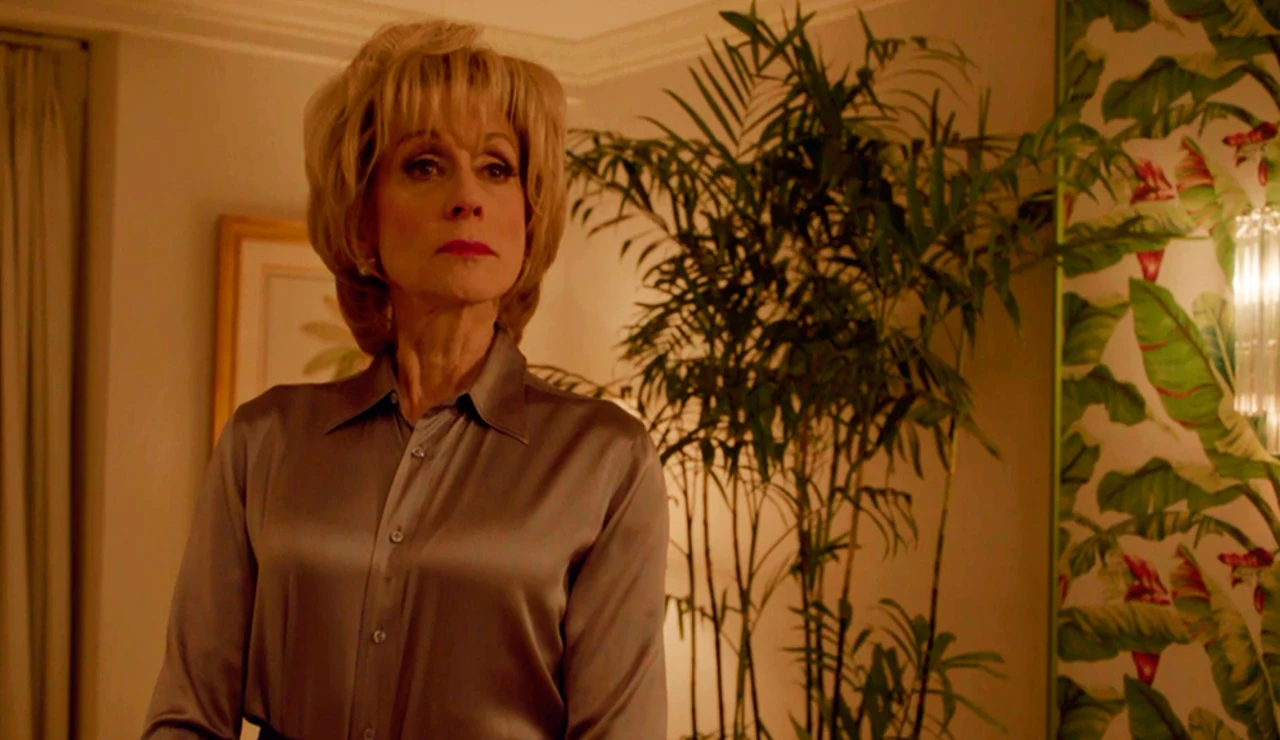 Una abatida Marilyn Miglin recibe una visita del FBI