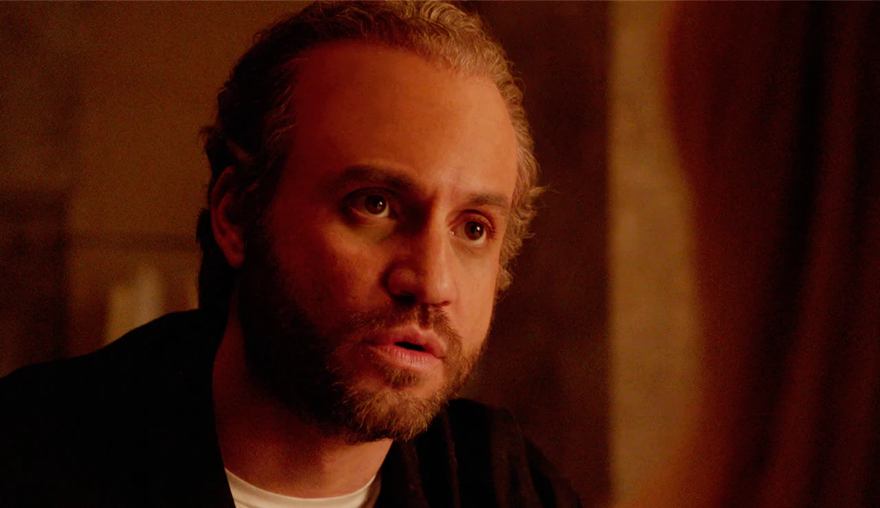 Gianni se disculpa con Donatella: "No quiero que finjas, quiero que crezcas"