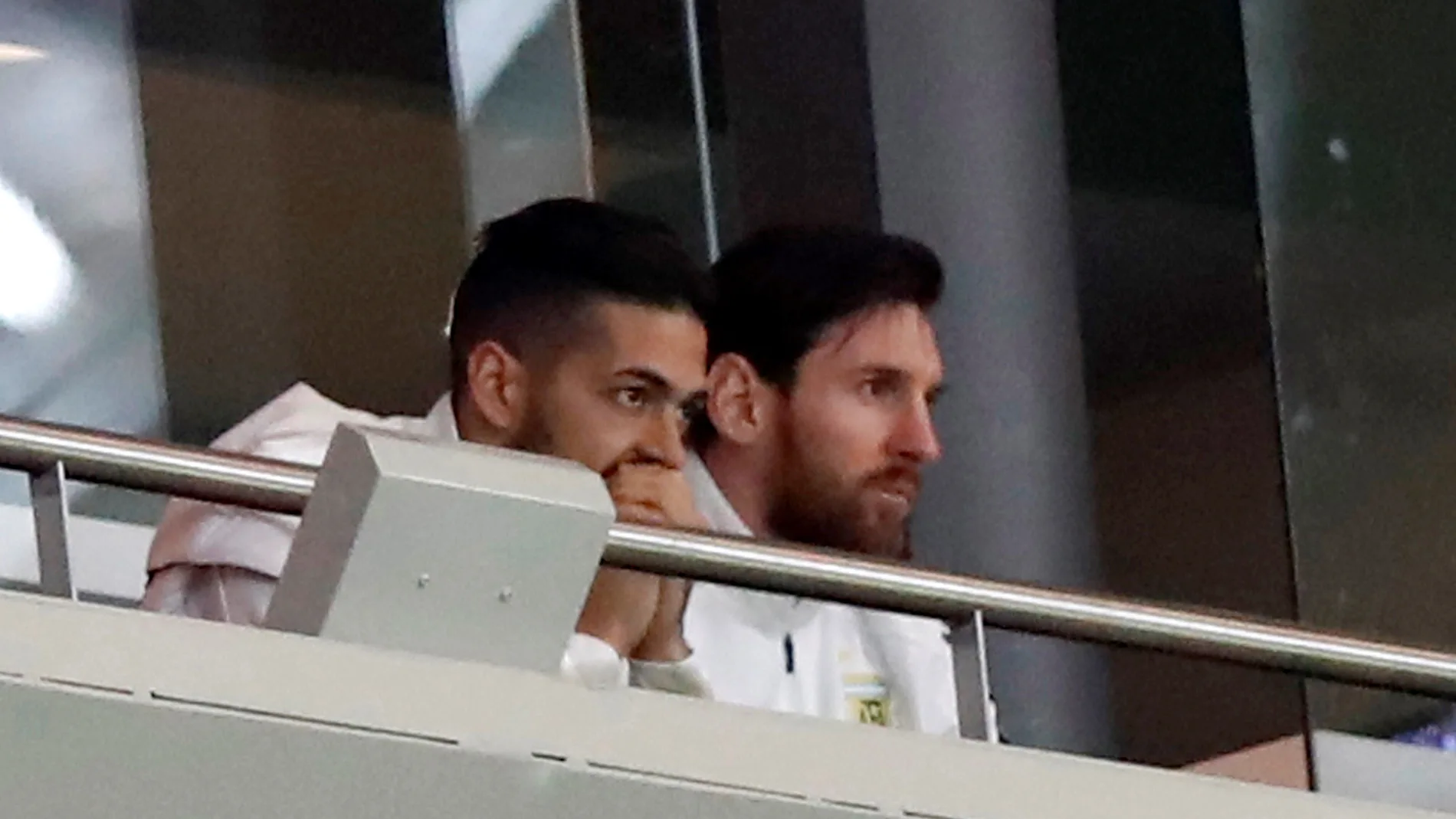 Leo Messi, en un palco del Wanda Metropolitano Leo Messi, en un palco del Wanda Metropolitano
