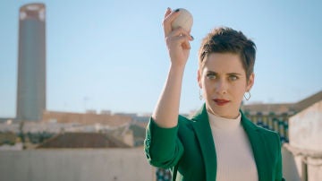 'Allí Abajo' estrena cabecera con la nueva imagen de María León para la cuarta temporada