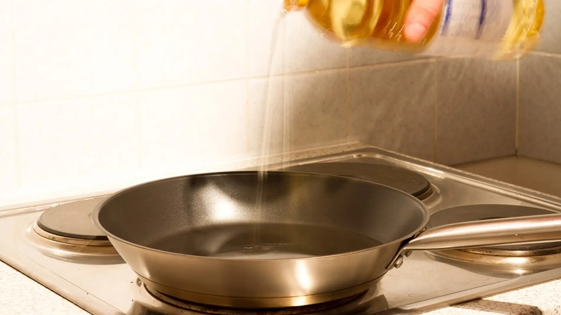 Si el olor o el aspecto del aceite son raros, cámbialo.