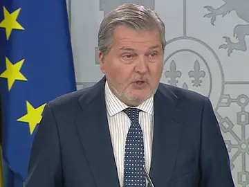 Méndez de Vigo: "La situación de Puigdemont está exclusivamente en manos de la Justicia" Méndez de Vigo: "La situación de Puigdemont está exclusivamente en manos de la Justicia"