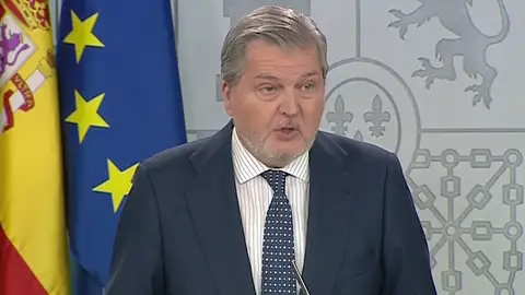 Méndez de Vigo: "La situación de Puigdemont está exclusivamente en manos de la Justicia" Méndez de Vigo: "La situación de Puigdemont está exclusivamente en manos de la Justicia"