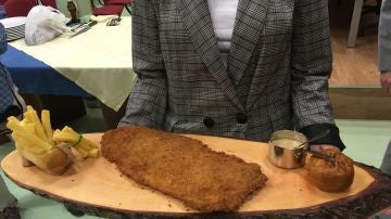 El cachopo de Pichote, justo antes de ser probado.