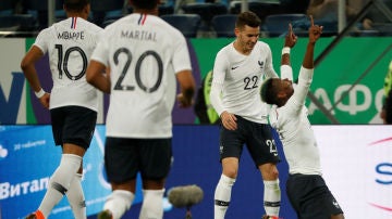 Paul Pogba celebra su gol ante Rusia