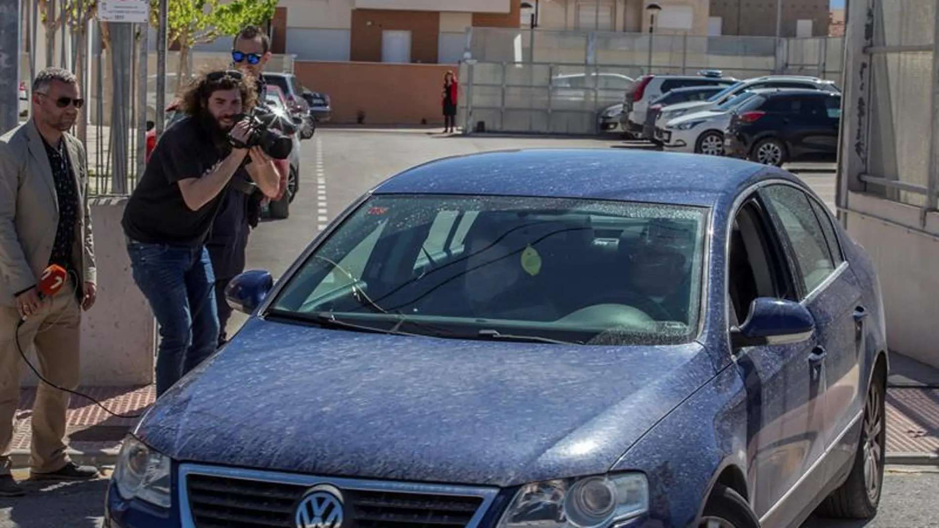 El principal sospechoso sale en coche de las dependencias de la Guardia Civil El principal sospechoso sale en coche de las dependencias de la Guardia Civil