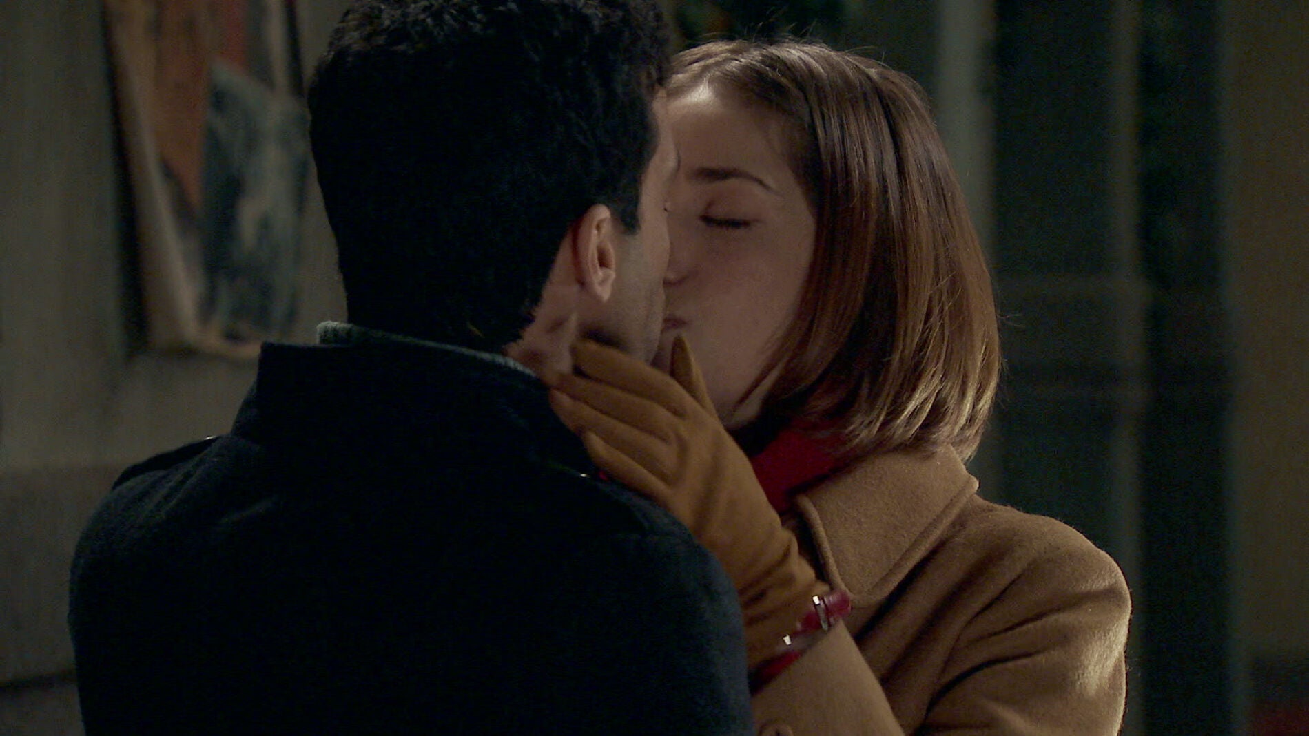 Mar&iacute;a presencia un nuevo beso entre Ignacio y Laura