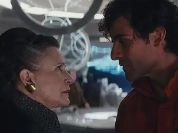 Carrie Fisher y Poe Dameron en 'Star Wars: Los últimos Jedi' Carrie Fisher y Poe Dameron en 'Star Wars: Los últimos Jedi'