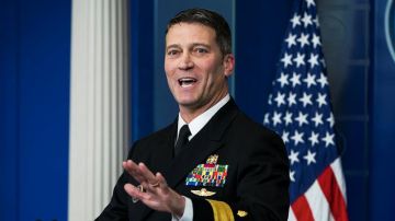 El doctor Ronny Jackson, el médico de la Casa Blanca