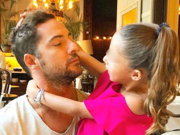 David Bisbal junto a su hija Ella 