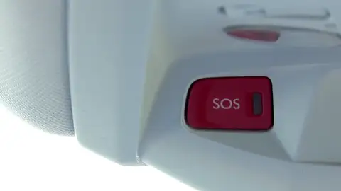 La función de llamada de emergencia será obligatoria en todos los vehículos nuevos desde el 1 de abril. La función de llamada de emergencia será obligatoria en todos los vehículos nuevos desde el 1 de abril.