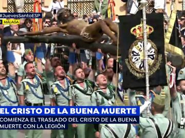 Así ha sido el traslado del Cristo de Mena por la Legión