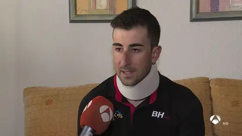 El ciclista Diego Rubio, tras ser atropellado en Ávila: "Hay que tener más concienciación, estamos muy expuestos" El ciclista Diego Rubio, tras ser atropellado en Ávila: "Hay que tener más concienciación, estamos muy expuestos"