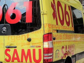 Ambulancia del Servicio de Atención Médica Urgente 061 de las Baleares