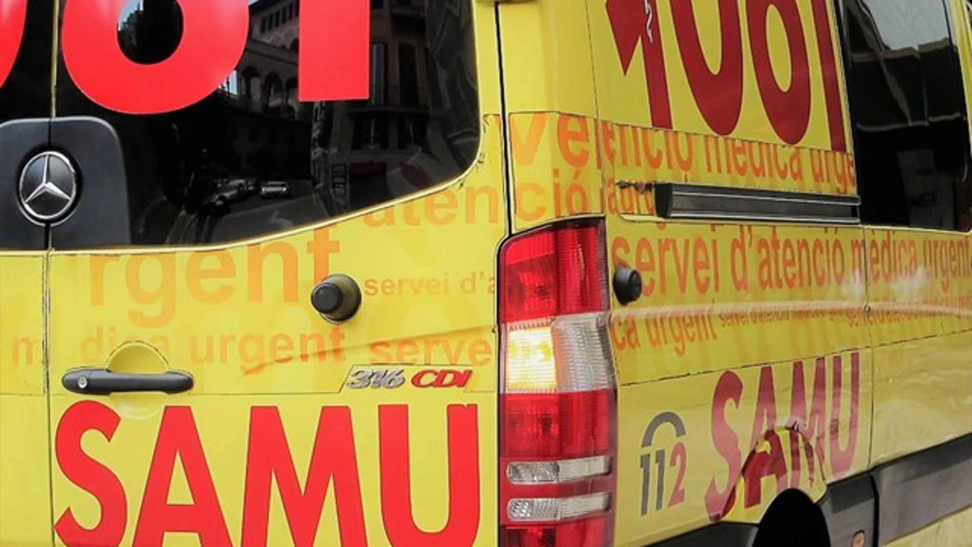 Ambulancia del Servicio de Atención Médica Urgente 061 de las Baleares Ambulancia del Servicio de Atención Médica Urgente 061 de las Baleares