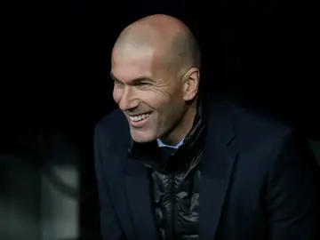 Zidane, sonriente Zidane, sonriente
