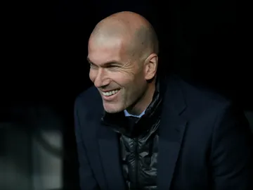Zidane, sonriente Zidane, sonriente
