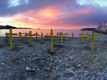 Cruces en la playa Cruces en la playa