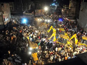 Imagen del derrumbe del edificio Imagen del derrumbe del edificio
