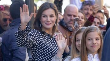 La reina Letizia con sus hijas