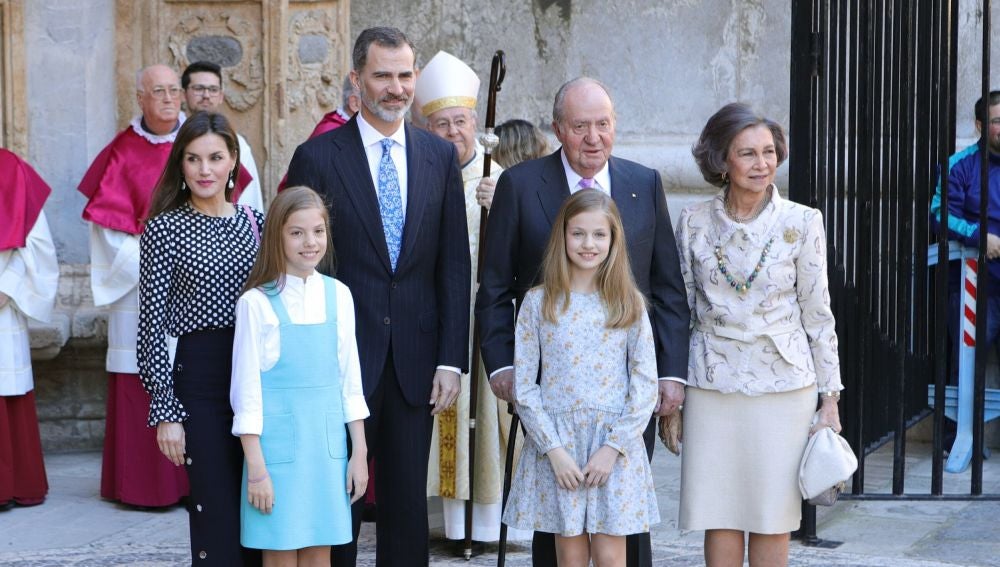 La familia real en la tradicional misa de Pascua de Palma