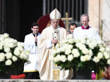 El Papa durante la misa de Pascua El Papa durante la misa de Pascua