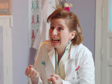 Saltan las alarmas ¡Trini tiene un topo! Saltan las alarmas ¡Trini tiene un topo!