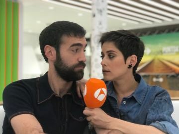 María León y Jon Plazaola en directo en Facebook Live