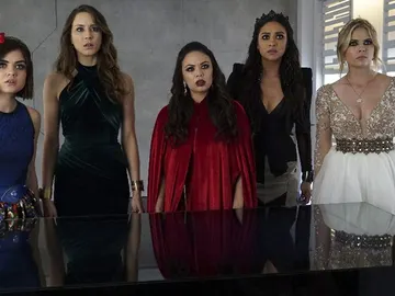 'Pretty Little Liars' 'Pretty Little Liars'