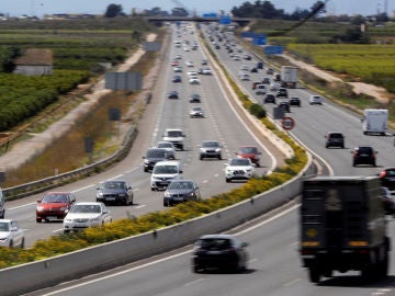 Vista general del tráfico en una autovía española