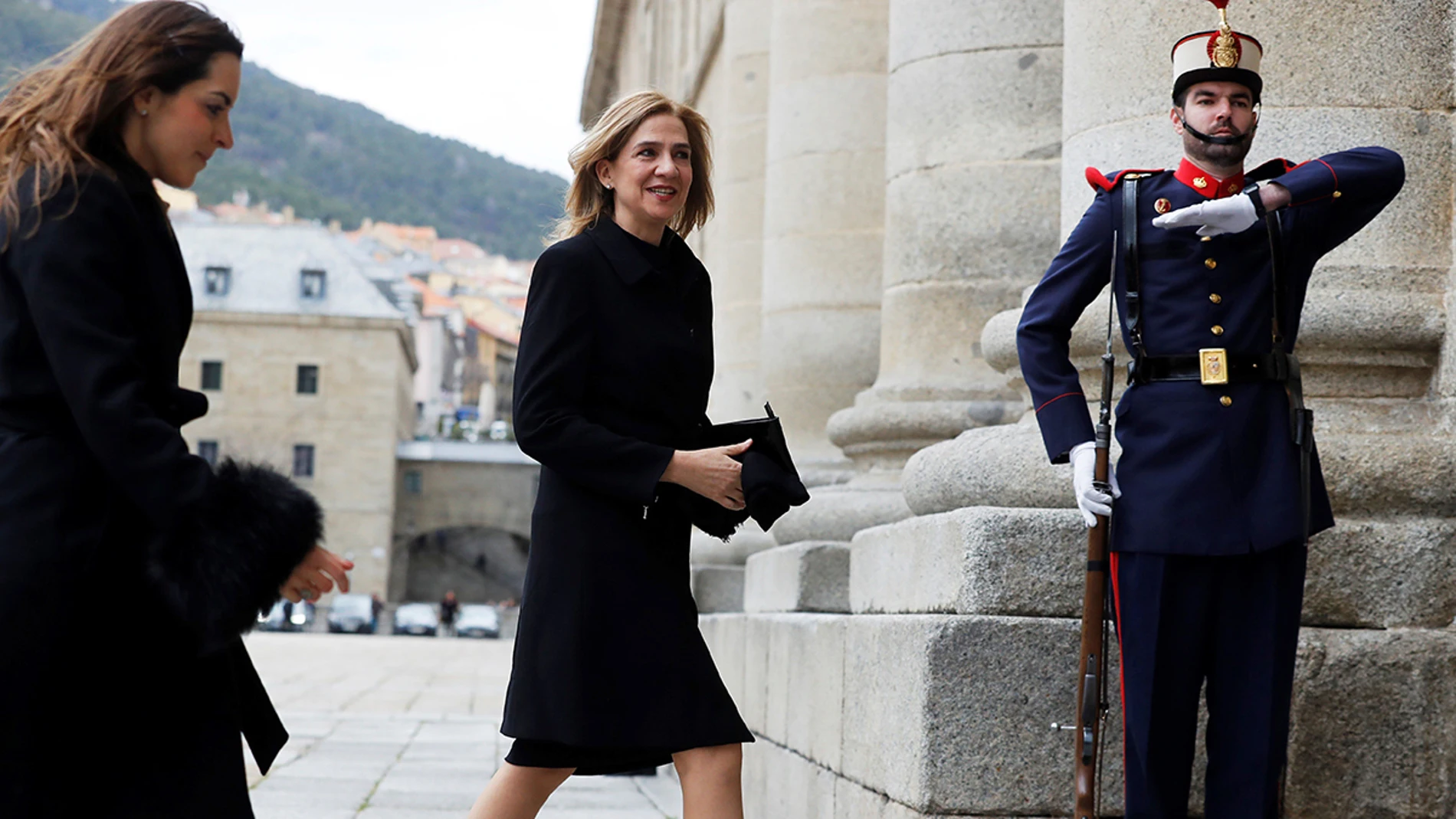 La Infanta Cristina a su llegada a El Escorial La Infanta Cristina a su llegada a El Escorial