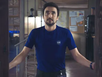 Salva muestra su peor faceta como novio perfecto al mentirle a Berta Salva muestra su peor faceta como novio perfecto al mentirle a Berta