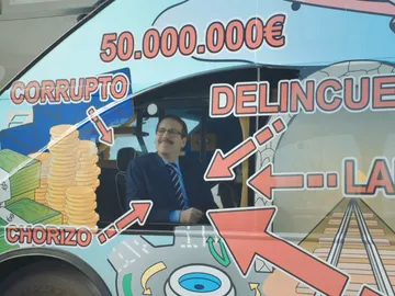 El “chorizo” de Julián cae en la mediática trampa de Carreño El “chorizo” de Julián cae en la mediática trampa de Carreño