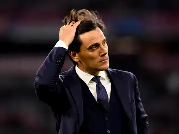 Montella, durante el Bayern-Sevilla Montella, durante el Bayern-Sevilla