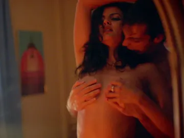 Camila Reyes es infiel a Sito Miñanco con uno de sus hombres de confianza Camila Reyes es infiel a Sito Miñanco con uno de sus hombres de confianza