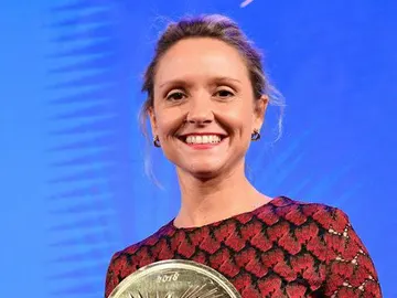 Teresa Fernández-Valdés Teresa Fernández-Valdés