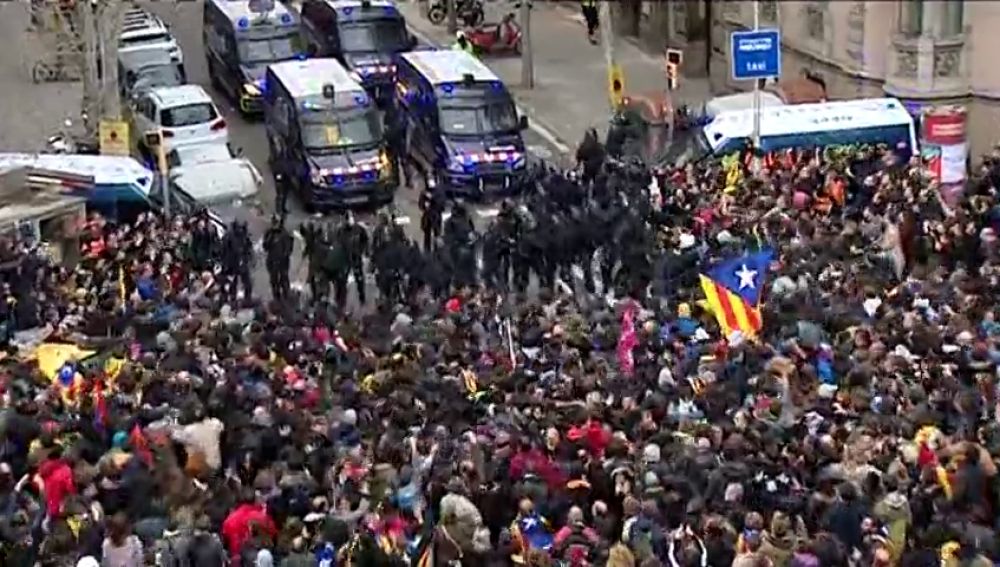 "Los CDR pueden llevar a un enfrentamiento civil en Cataluña"