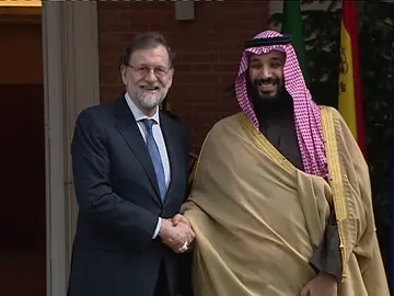 Mariano Rajoy recibe al príncipe heredero saudí en su visita a España Mariano Rajoy recibe al príncipe heredero saudí en su visita a España