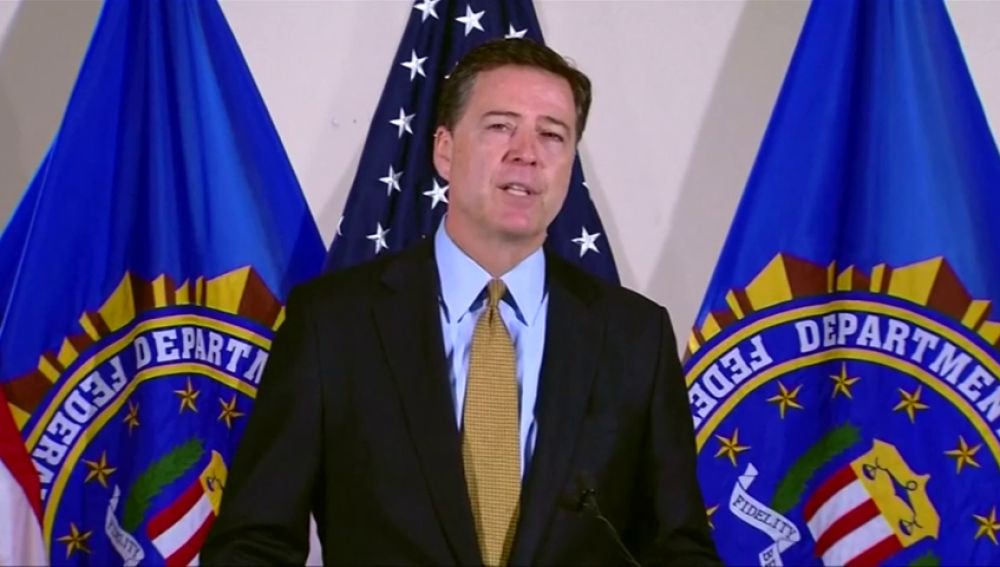 James Comey, exdirector del FBI, compara el liderazgo de Trump con el de la mafia