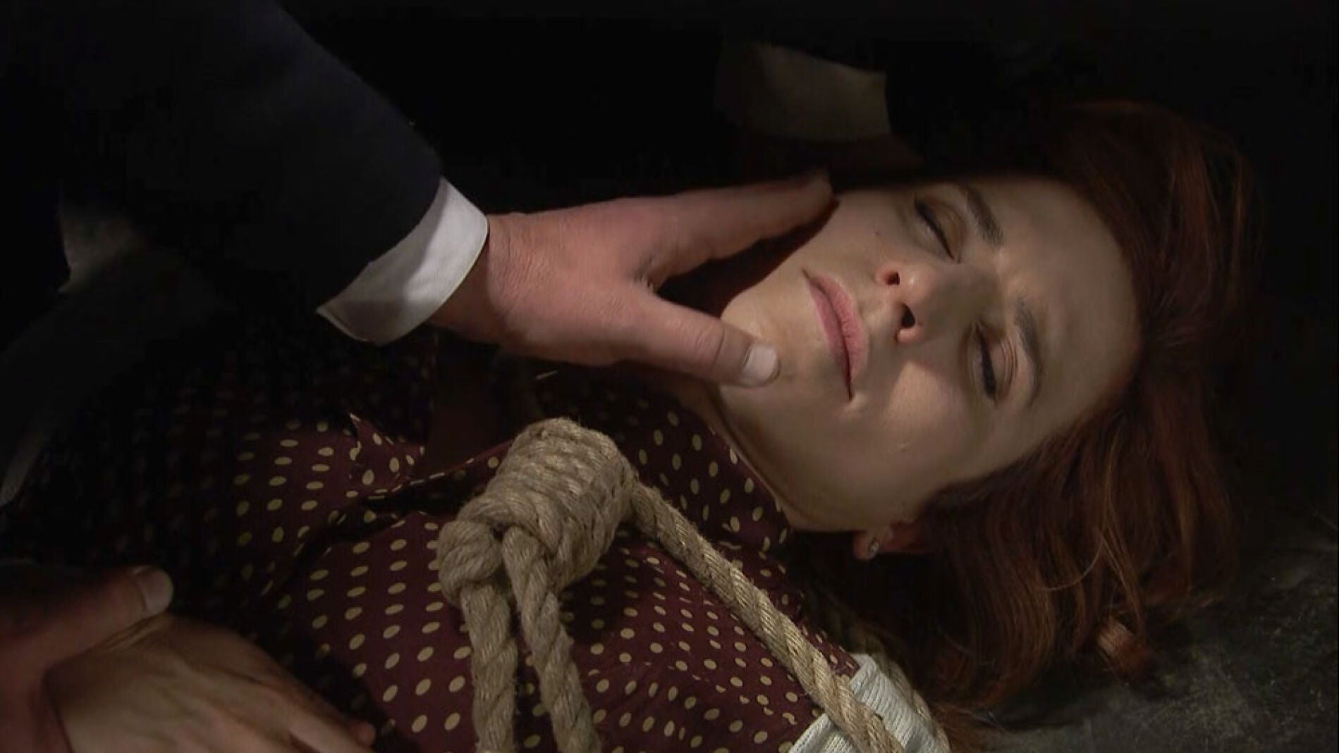 Fe toma una dr&aacute;stica decisi&oacute;n: &iquest;acabar&aacute; con su vida?